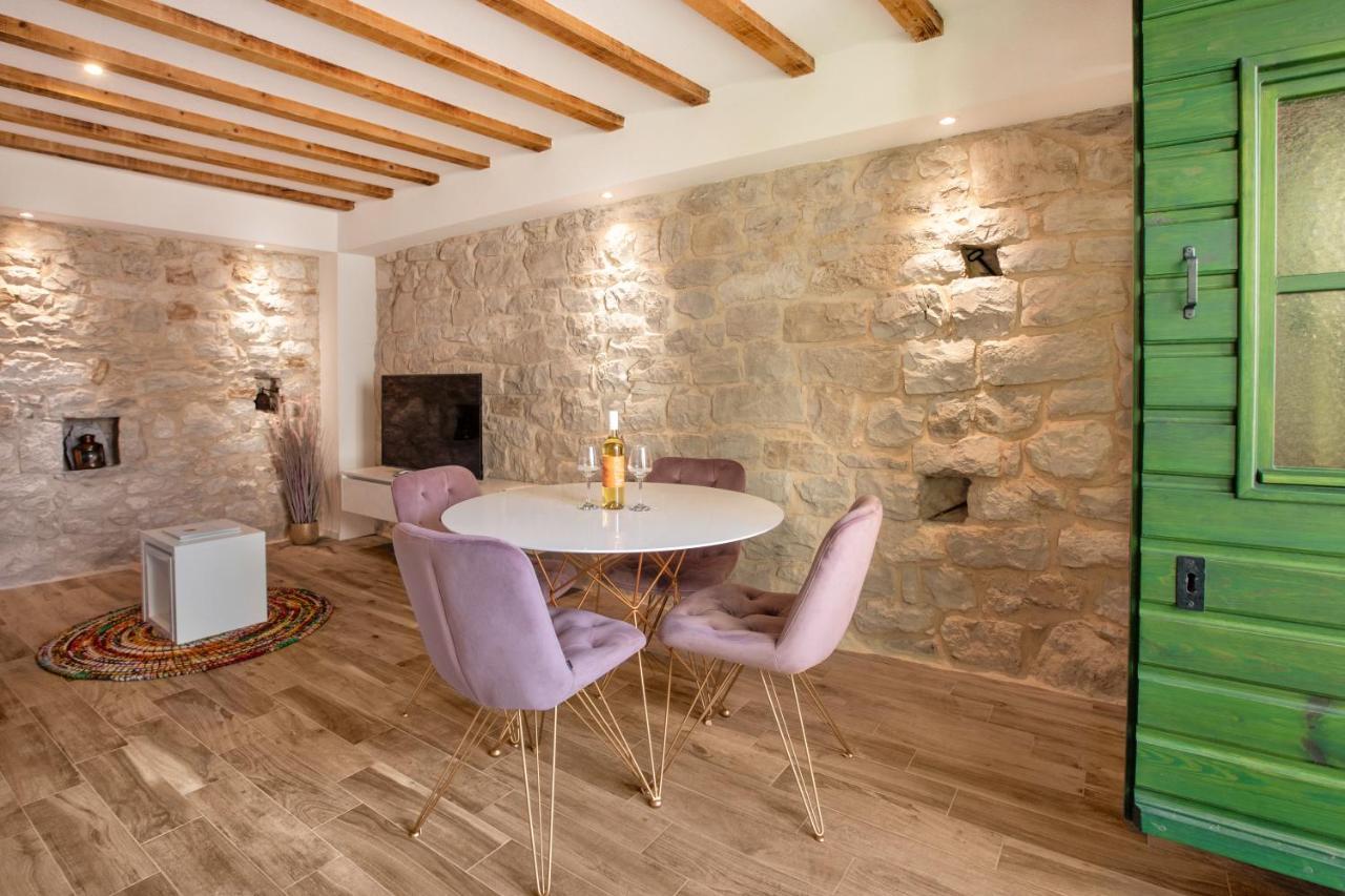 Old Stone House Gp Villa Podstrana Exterior photo
